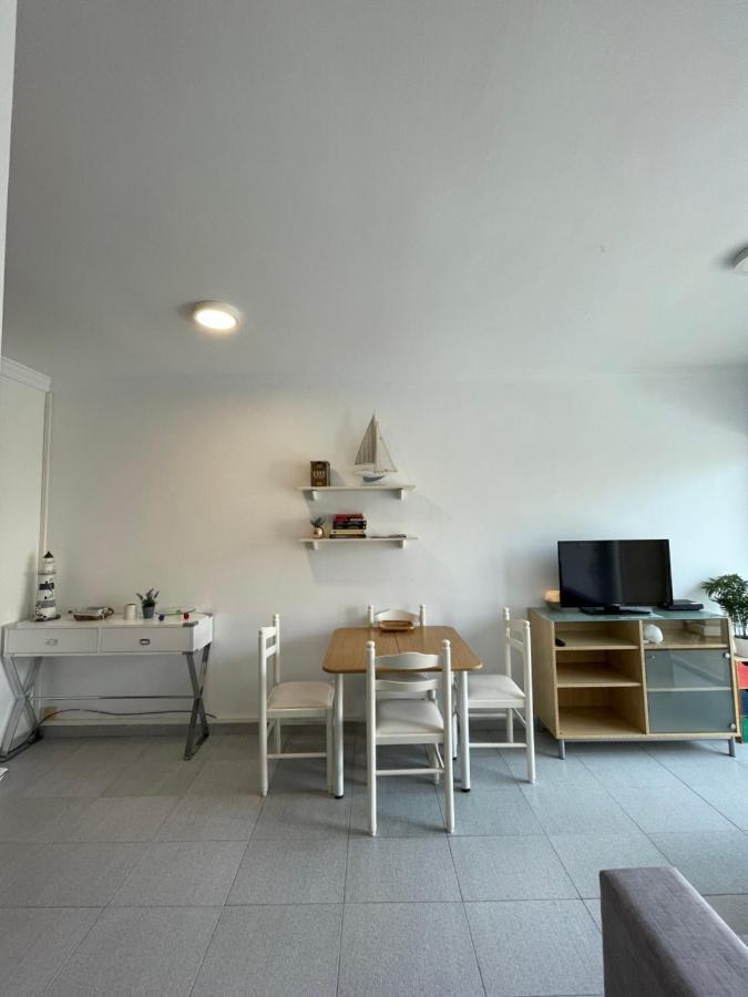 Acogedor Y Centrico Apartamento A 1' De La Playa Roses Eksteriør billede